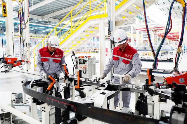 Đâu là chìa khóa mở ra kỷ lục thu ngân sách năm 2025 của Quảng Ninh - Ảnh 3.