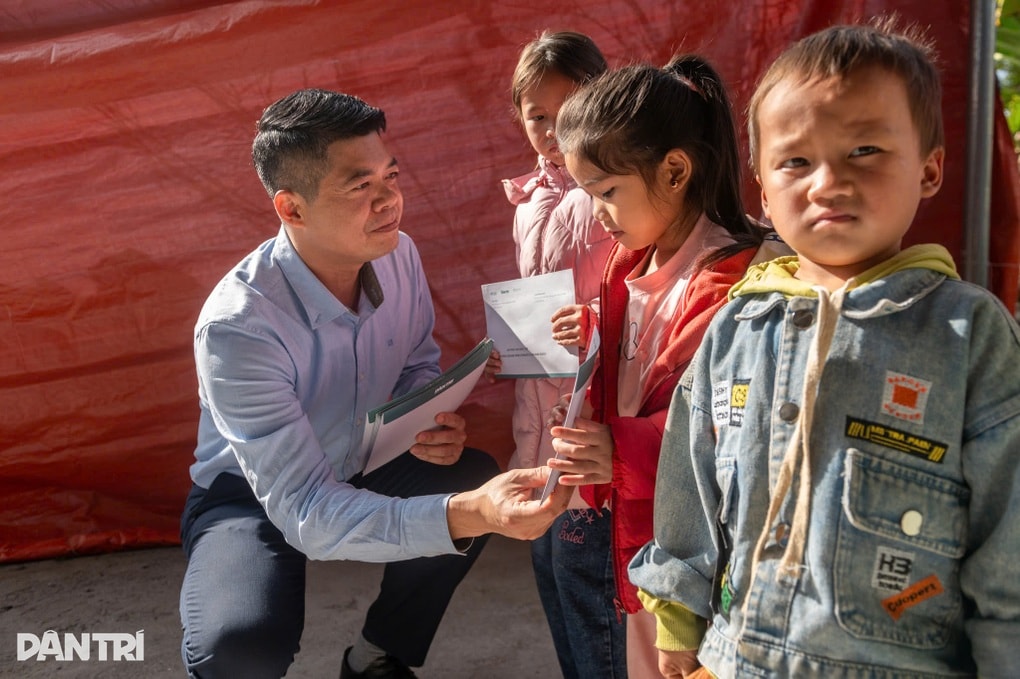 Học bổng yêu thương gieo mầm ước mơ tới trẻ em Chiềng Sinh - 5