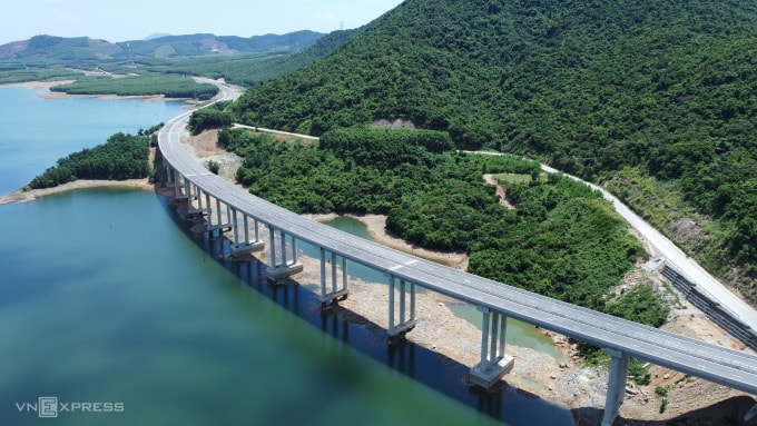 Cao tốc Bắc Nam đoạn Vũng Áng - Bùng qua Quảng Trị. Ảnh: Đắc Thành