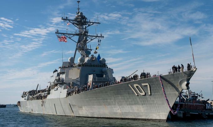 Khu trục hạm Mỹ USS Gravely tại căn cứ Norfolk hôm 13/12. Ảnh: US Navy
