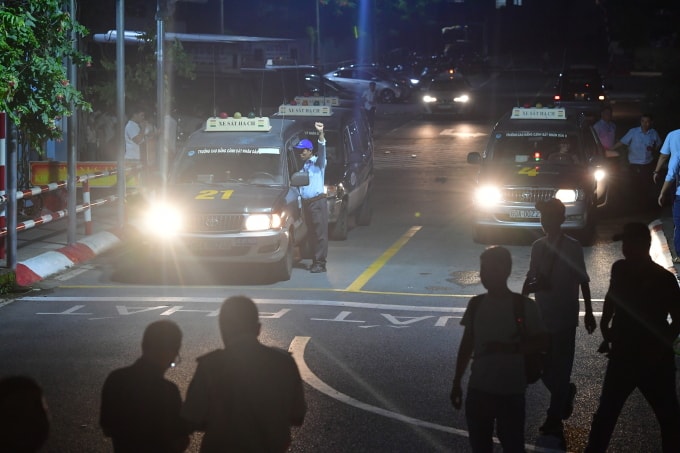 Sát hạch bằng lái xe xuyên đêm 29/7 tại TP HCM. Ảnh: Thanh Tùng