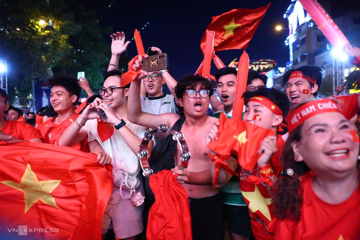 z7341350843432-6ca685a792ef48c-2545-6025