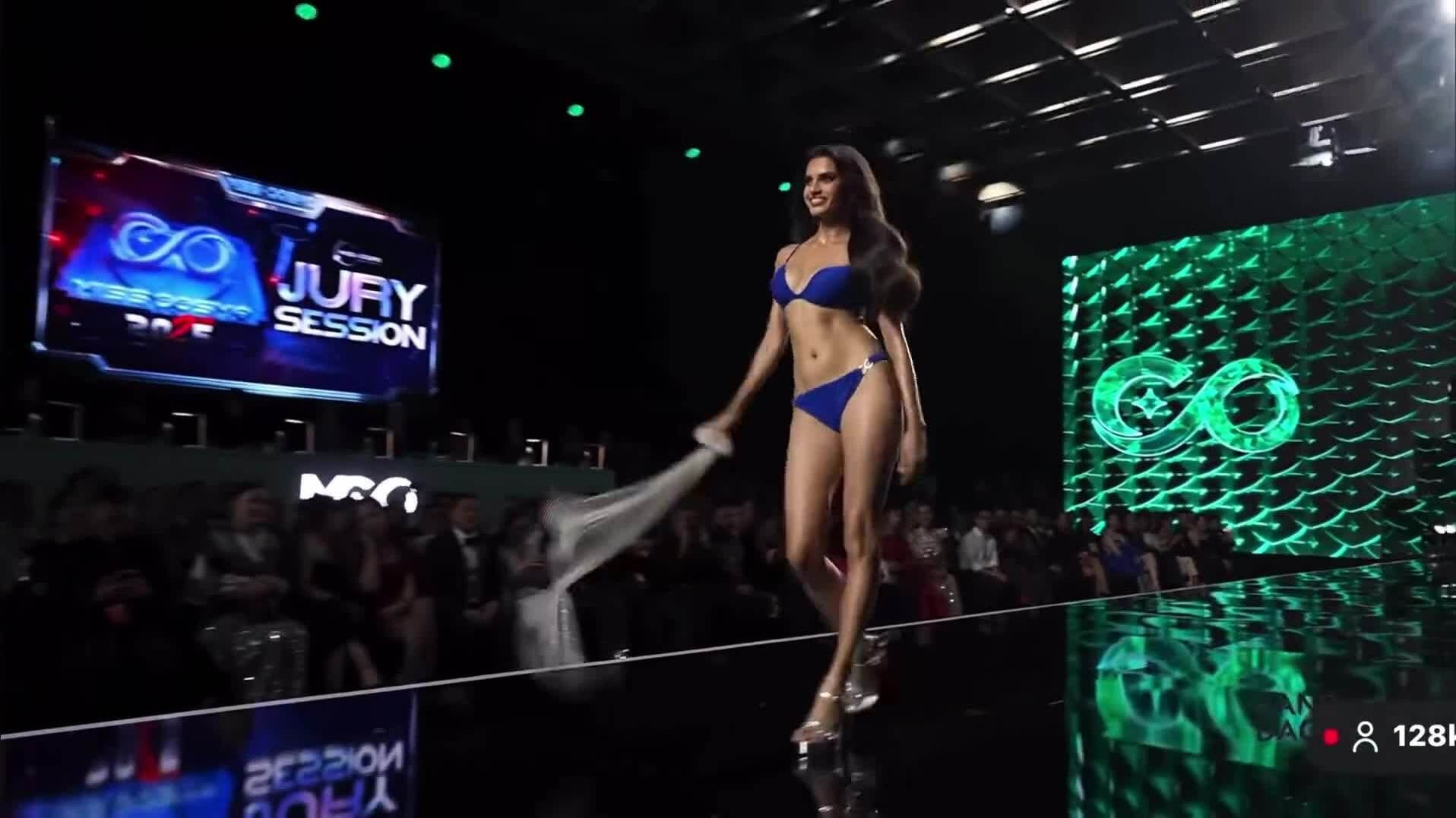 Người đẹp Vipra Mehta của Ấn Độ tại Miss Cosmo 2025