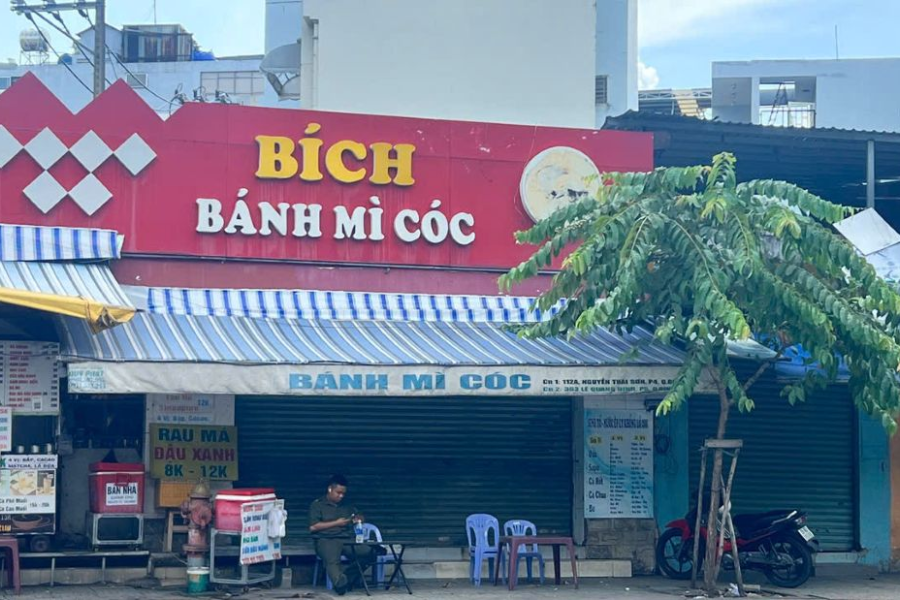 ngo-doc-banh-mi-coc-co-bich.png