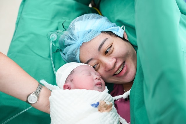 Hành trình làm mẹ kỳ diệu của sản phụ đa u xơ tử cung nhờ sóng siêu âm hội tụ cường độ cao - Ảnh 3.