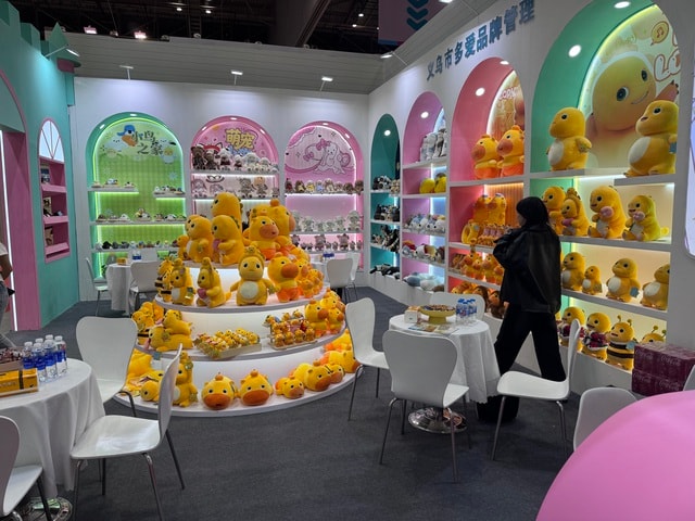 Triển lãm đồ chơi trẻ em và quà tặng tại TP HCM thu hút hàng ngàn khách tham quan - Ảnh 4. Triển lãm đồ chơi trẻ em và quà tặng tại TP HCM thu hút hàng ngàn khách tham quan - Ảnh 4.