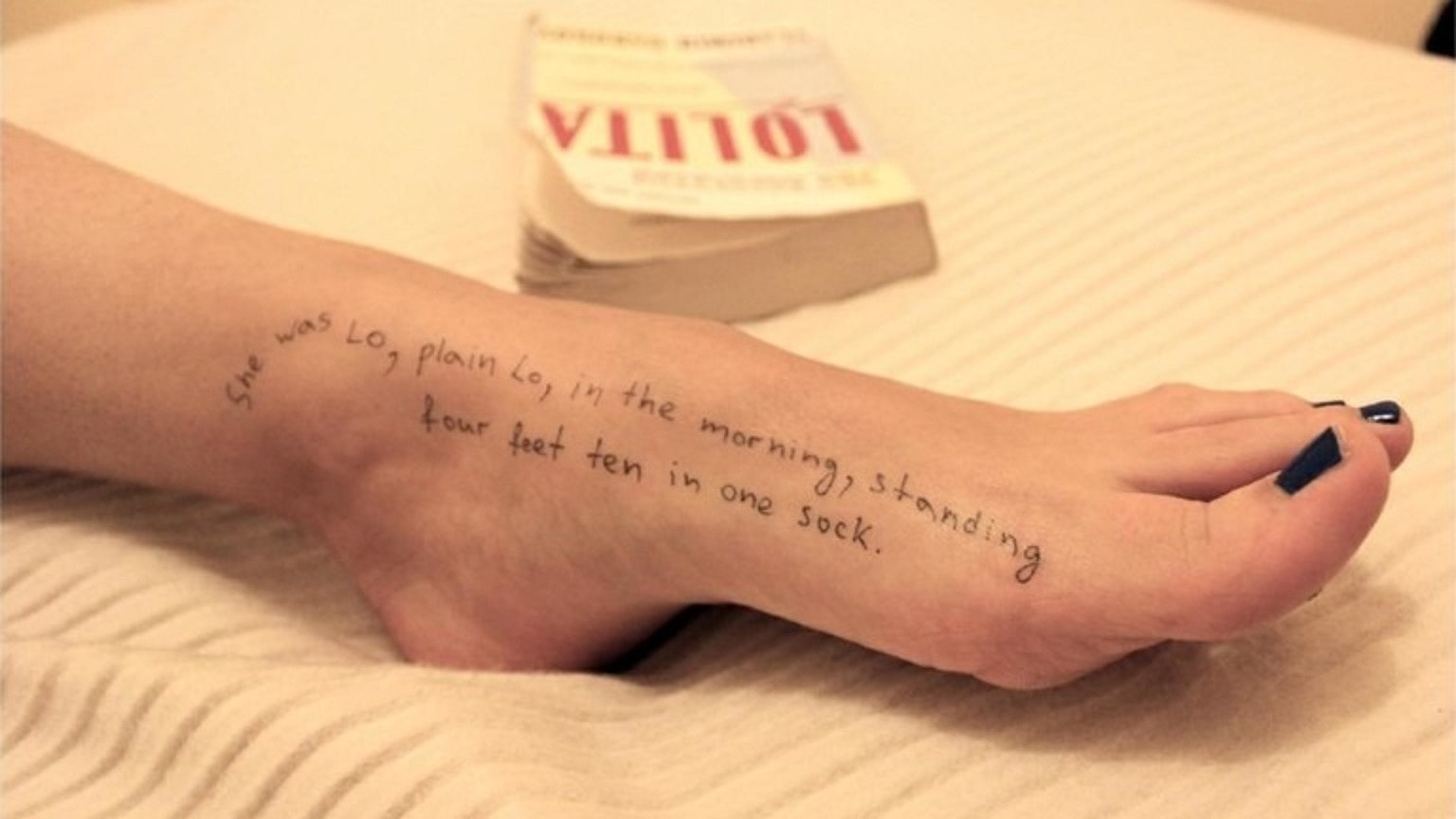 Lộ loạt ảnh mới từ hồ sơ tỷ phú ấu dâm Epstein, có cả Bill Gates - 1