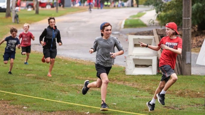 Chạy là nền tảng của các môn thể thao học đường khác. Ảnh:Running Magazine