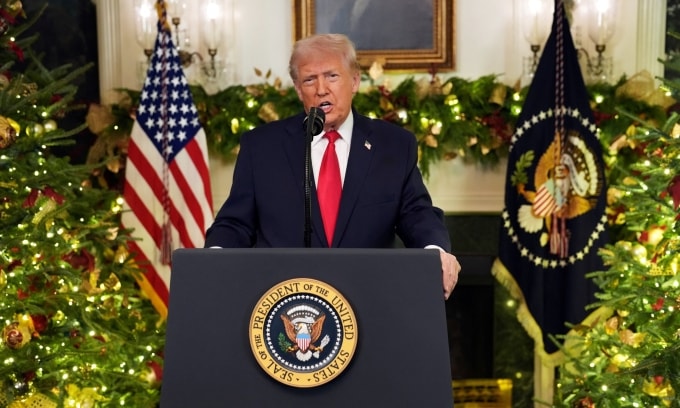 Tổng thống Mỹ Donald Trump phát biểu từ Nhà Trắng tối 17/12. Ảnh: Reuters