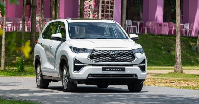 Innov Cross hybrid tại Việt Nam. Ảnh: TMV