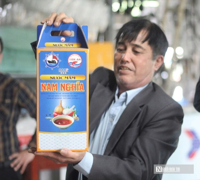 Người đàn ông vùng biển đưa sự mặn mòi của mắm truyền thống đi xa, thu về hàng tỷ đồng/năm- Ảnh 5.