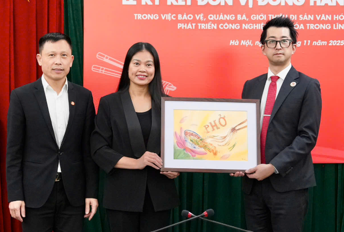Ký kết hợp tác bảo vệ và quảng bá ẩm thực Hà Nội - di sản Phở - Ảnh 4.
