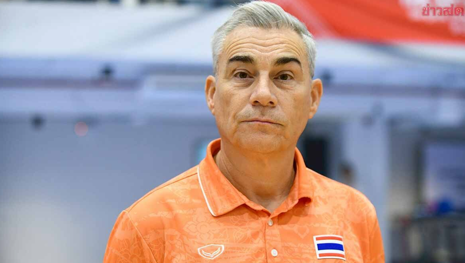 HLV Mikel Rodrigo xin lỗi sau thất bại ê chề trước Indonesia. (Nguồn: Khaosod)