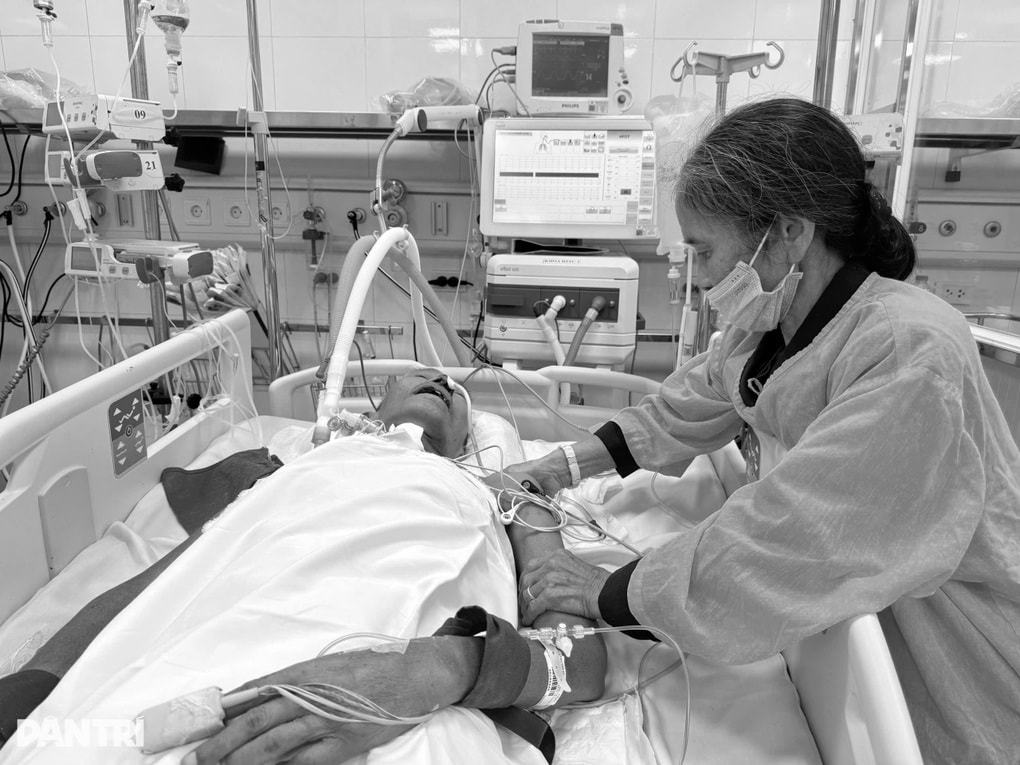 Bạn đọc Dân trí tiếp sức hơn 180 triệu đồng, tiễn người cha nghèo đoạn cuối - 2