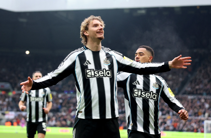 Nick Woltemade mừng bàn mở tỷ số trong trận Newcastle hòa Chelsea 2-2 ở vòng 17 Ngoại hạng Anh trên sân St James’ Park, Newcastle, Anh ngày 20/12/2025. Ảnh: Reuters