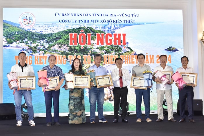 Xổ số kiến thiết tỉnh Bà Rịa - Vũng Tàu nộp ngân sách hơn 2.000 tỉ đồng- Ảnh 2. Xổ số kiến thiết tỉnh Bà Rịa - Vũng Tàu nộp ngân sách hơn 2.000 tỉ đồng- Ảnh 2.