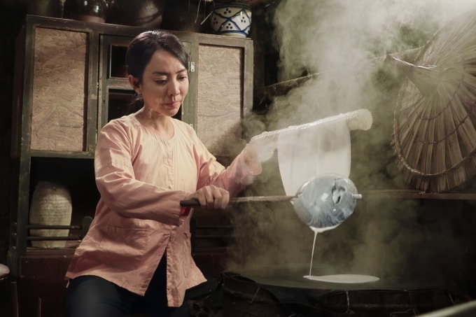 Thu Trang đóng chính kiêm đạo diễn phim Ai thương ai mến. Ảnh Huy Trần