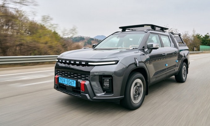 Bán tải điện KGM Musso EV ở Hàn Quốc. Ảnh: Jaehwan Cho