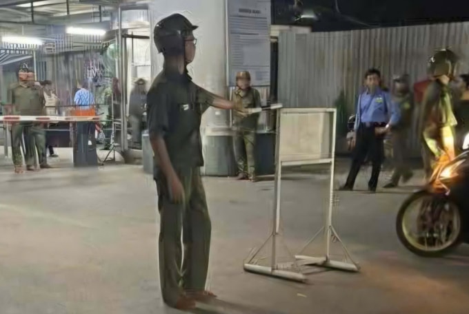 Khu vực xảy ra vụ việc tại Bệnh viện đa khoa Vĩnh Long, tối 20/12. Ảnh: Vĩnh Nam