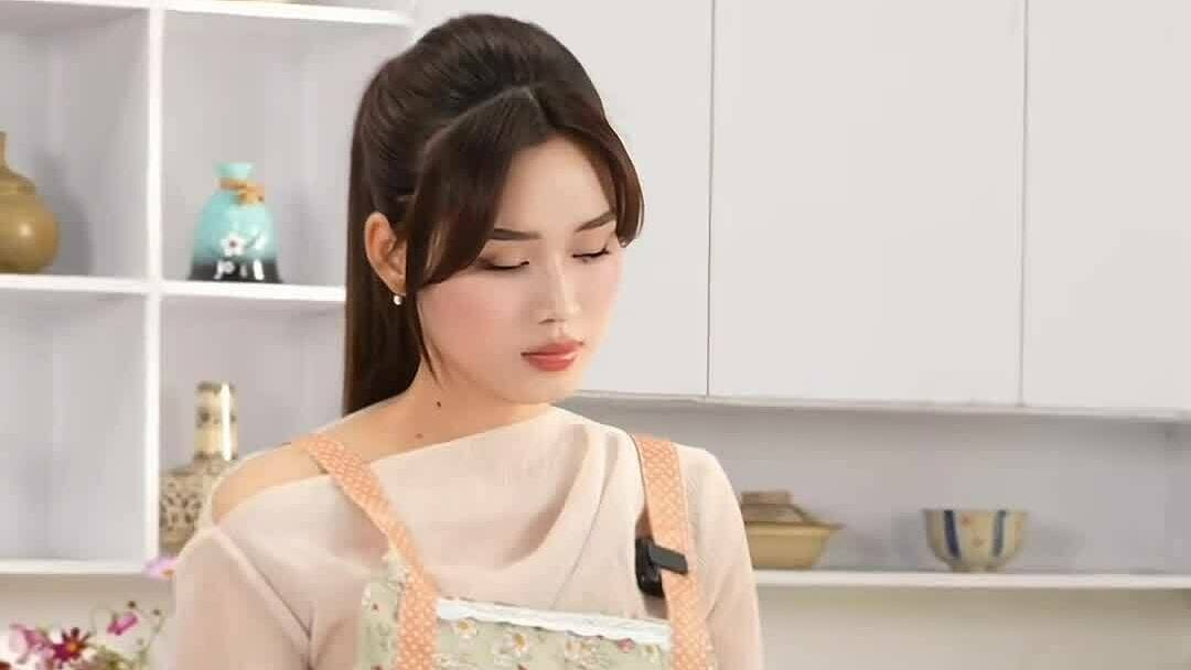 Thói quen vào bếp của Hoa hậu Đỗ Thị Hà
