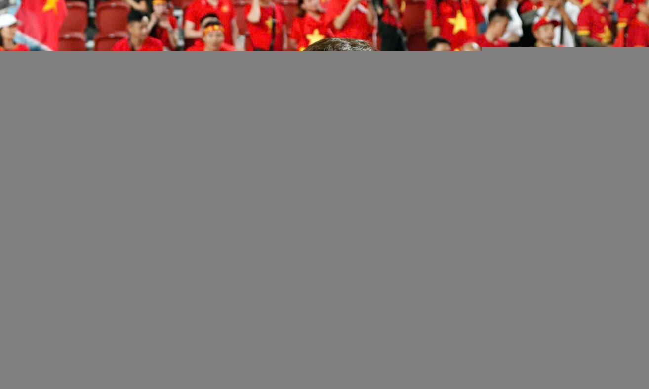 Huấn luyện viên Kim Sang-sik giành 3 danh hiệu Đông Nam Á trong năm 2025.