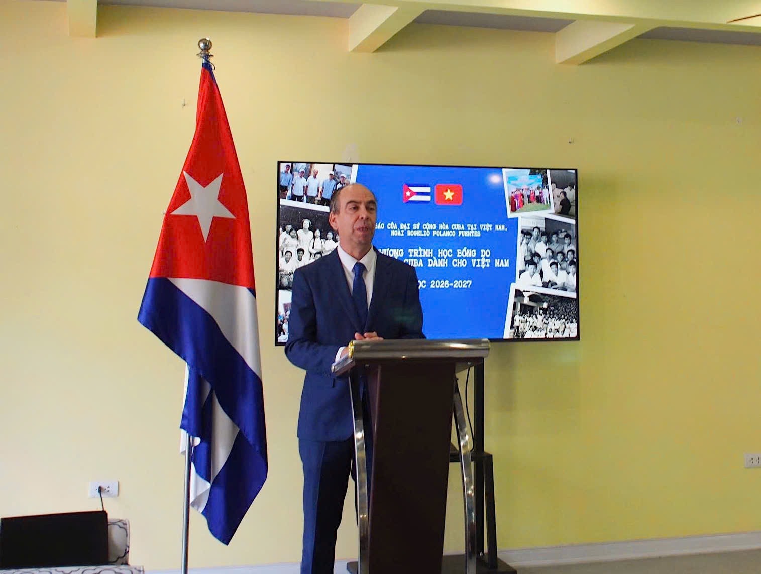 Đại sứ Cuba tại Việt Nam công bố Chương trình học bổng do Chính phủ Cuba dành cho Việt Nam trong năm học 2026-2027.
