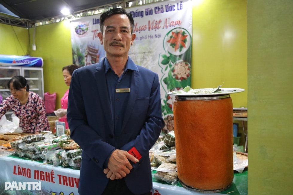 Cả làng làm chả quế khổng lồ 120kg, đãi khách Thủ đô thưởng thức - 2