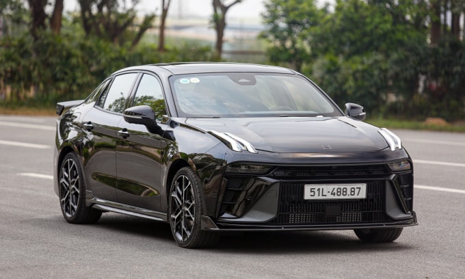 Lynk & Co 03+ là sedan hiệu suất cao cỡ C. Ảnh: Lương Dũng