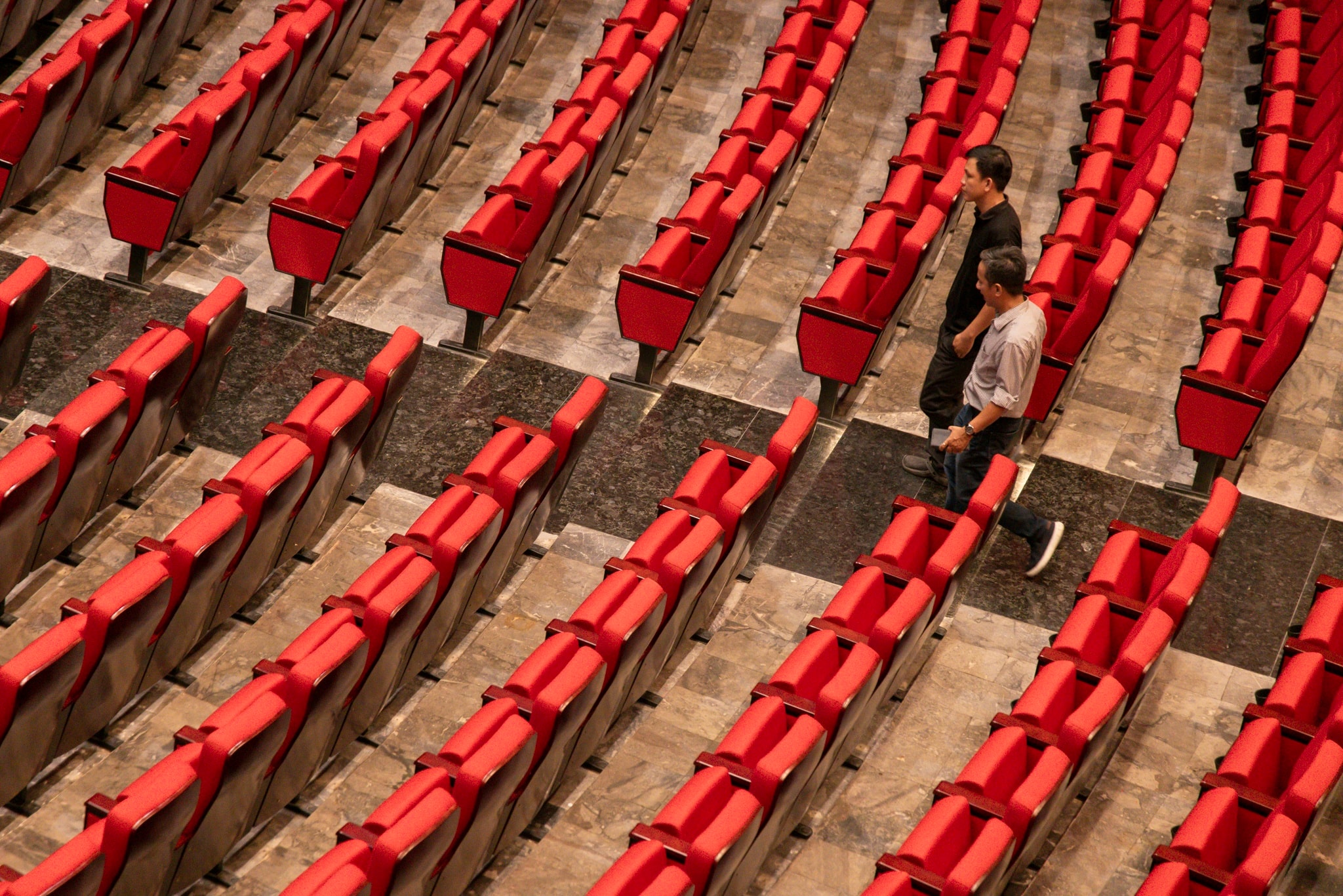nha hat hoa binh anh 15
