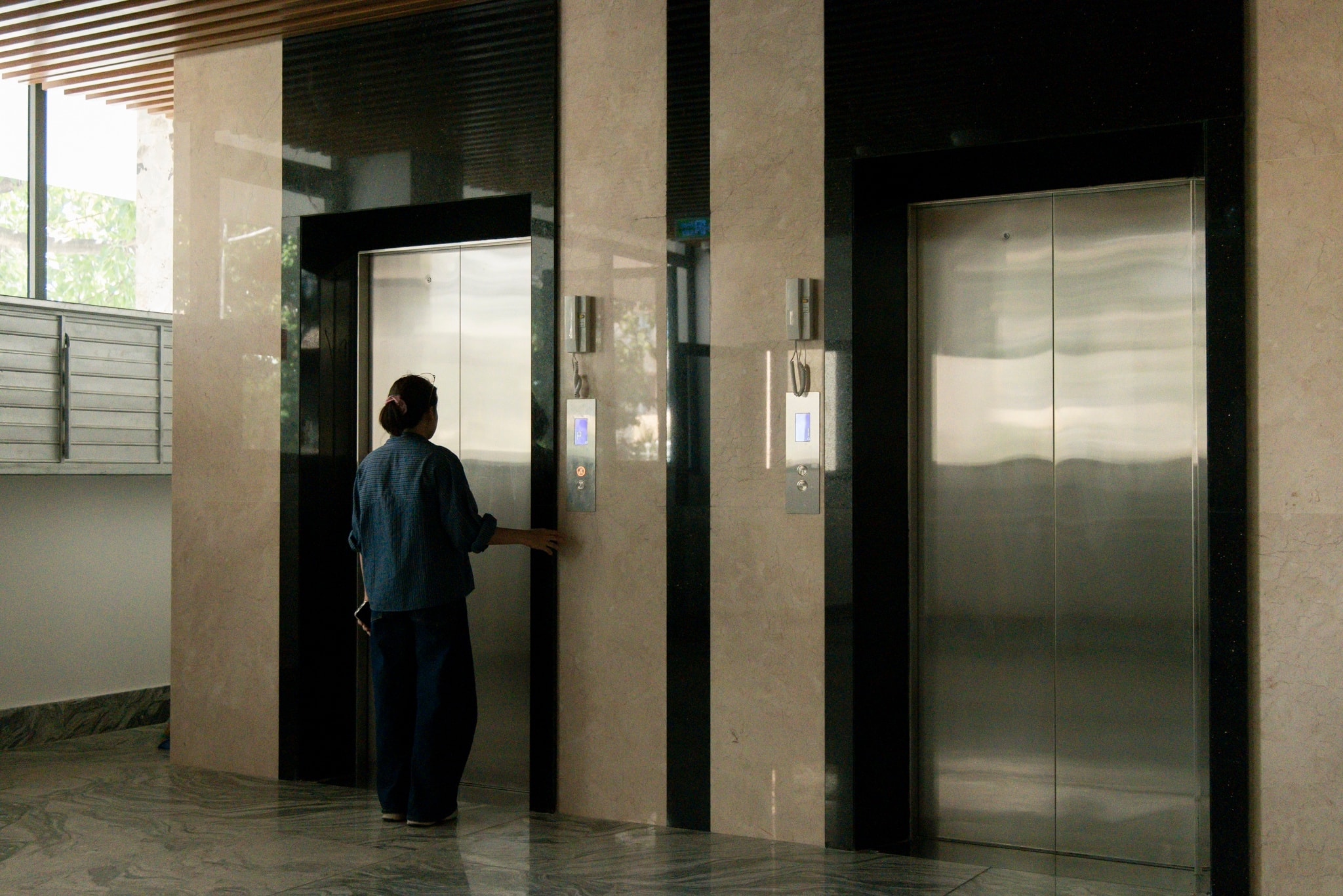 nha hat hoa binh anh 17