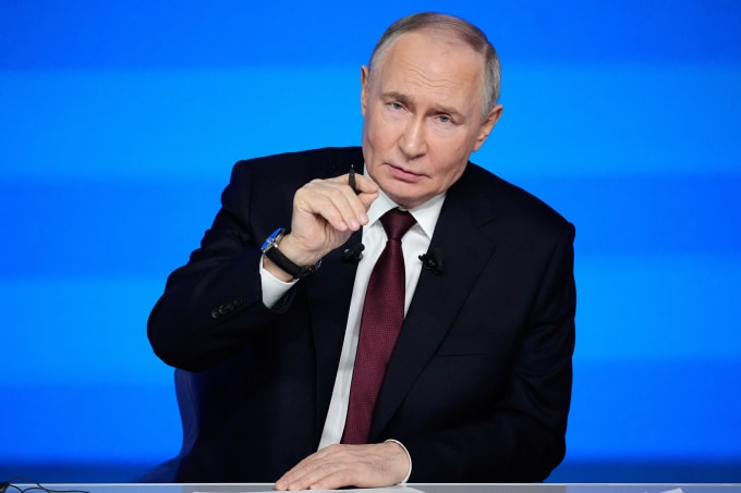 Tổng thống Nga Vladimir Putin phát biểu trong cuộc họp báo thường niên ở Moskva ngày 19/12. Ảnh: AP