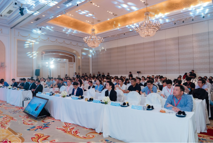 Không gian sự kiện Vietnam Smart Green Industrial Park under DPPA quy tụ nhiều chuyên gia, khách mời trong ngành công nghiệp, năng lượng tái tạo. Ảnh: Huawei