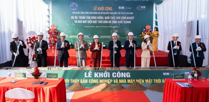 Nghi thức khởi công nhà máy điện mặt trời Đầm Hà diễn ra sáng ngày 19/12. Ảnh: Tùng Đinh