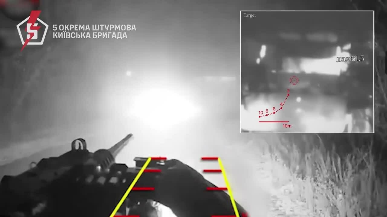 Drone mặt đất Ukraine phục kích thiết giáp Nga