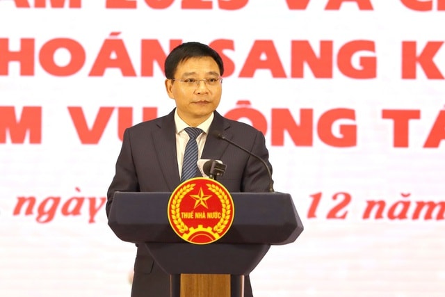 Thu ngân sách từ thuế lần đầu vượt 2 triệu tỷ đồng - Ảnh 1.