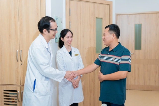 Mở ra hướng điều trị mới cho bệnh nhân động kinh kháng trị tại Vinmec Central Park - Ảnh 2.