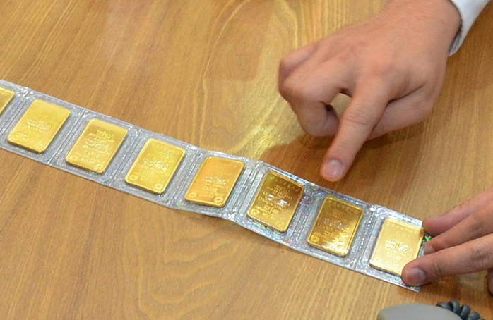 Giá vàng miếng SJC tăng vọt lên 160 triệu đồng / lượng ngày 24 - 12 - Ảnh 2.