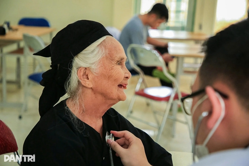 Thủ tướng thúc hoàn thiện mô hình nhà dưỡng lão bán trú - 1 Thủ tướng thúc hoàn thiện mô hình nhà dưỡng lão bán trú - 1