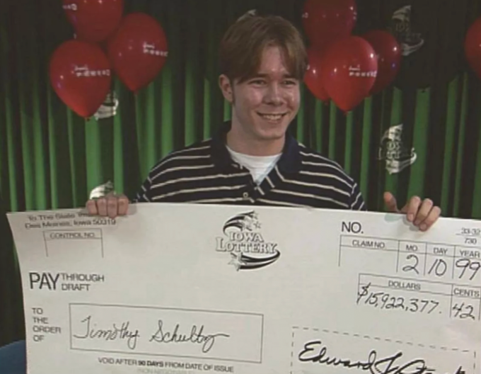 Timothy Shultz trúng số vào năm 1999. Ảnh: BI