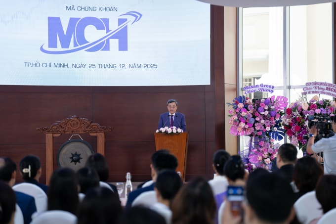 Ông Nguyễn Đăng Quang, Chủ tịch Hội đồng quản trị Tập đoàn Masan, phát biểu tại lễ trao quyết định niêm yết MCH lên sàn HoSE sáng nay. Ảnh: Hồng Hạnh