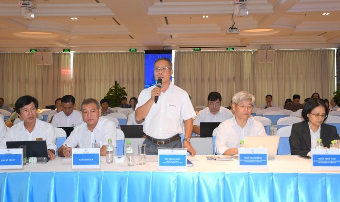 EVNHCMC hiện đại hóa lưới điện phục vụ sản xuất - Ảnh 1.