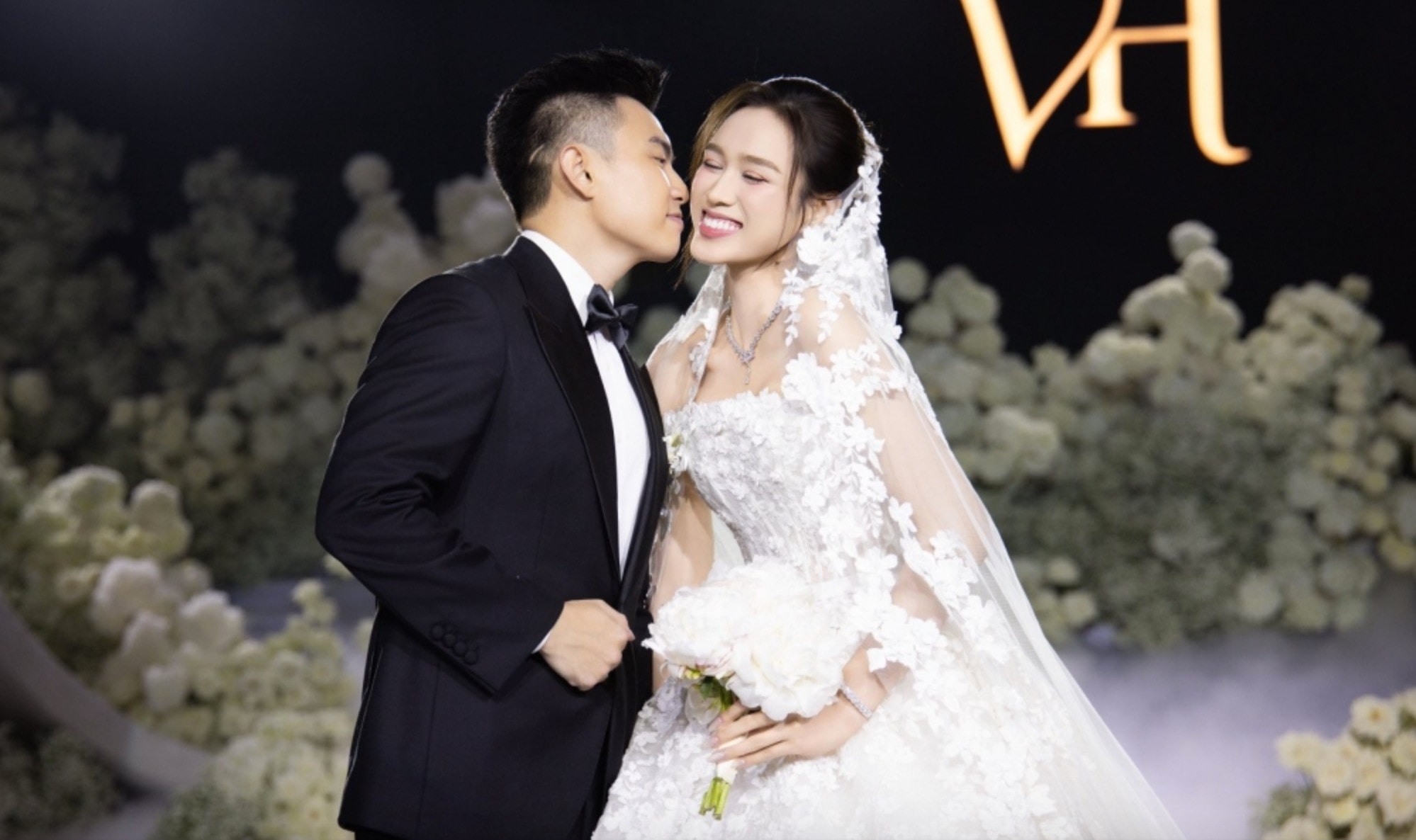Những đám cưới gây sốt nhất năm 2025 của sao Việt - 1