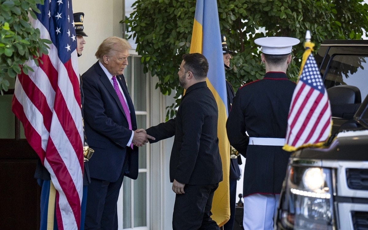 Hai tổng thống Donald Trump của Mỹ và Volodymyr Zelensky của Ukraine trong một cuộc gặp gỡ tại Nhà Trắng hồi tháng 10/2025. (Ảnh: Nhà Trắng)