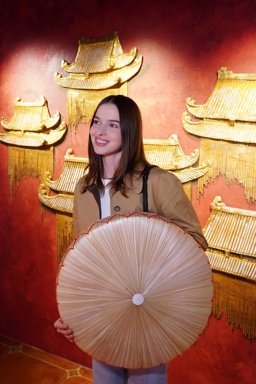 Khách Tây sửng sốt khi thử phở gan cháy độc lạ chỉ có ở Bắc Ninh - 4