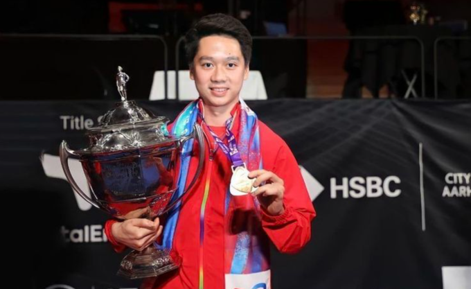 Kevin Sanjaya Sukamuljo mừng chức vô địch Thomas Cup năm 2020.