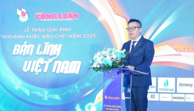Ông Lê Quốc Minh tại lễ trao giải. Ảnh: Ban tổ chức