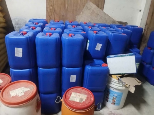 Phát hiện hơn 11 . 000 Kg hóa chất không rõ nguồn gốc ở Cà Mau - Ảnh 1.