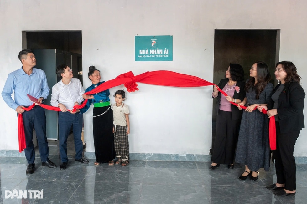 Niềm vui an cư của người nghèo giữa núi rừng Điện Biên - 2