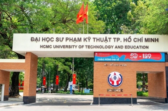 Cổng trường Đại học Sư phạm Kỹ thuật TP HCM. Ảnh: UTETV