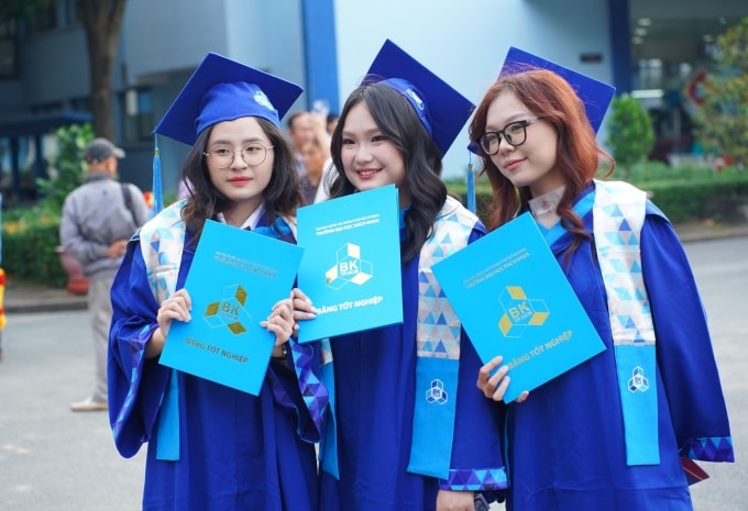 Các tân cử nhân trường Đại học Bách khoa trong lễ tốt nghiệp cuối tháng 11. Ảnh: HCMUT